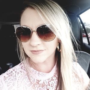 Meet your Posher, Victoria